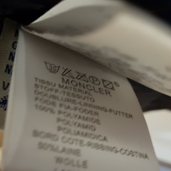 Moncler Maya Vest M Size 2 Medium - Picture 6 of 8